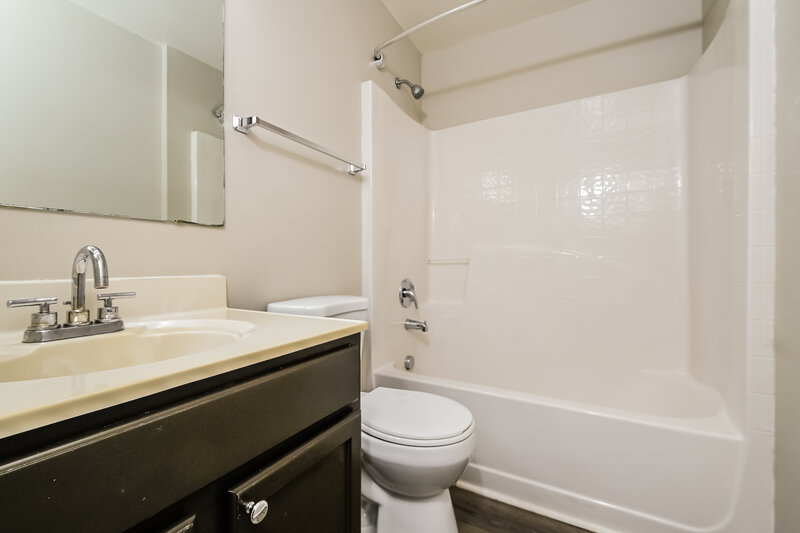 3,550/Mo, 12913 Brookcrest Place Riverview, FL 33578 Bathroom View