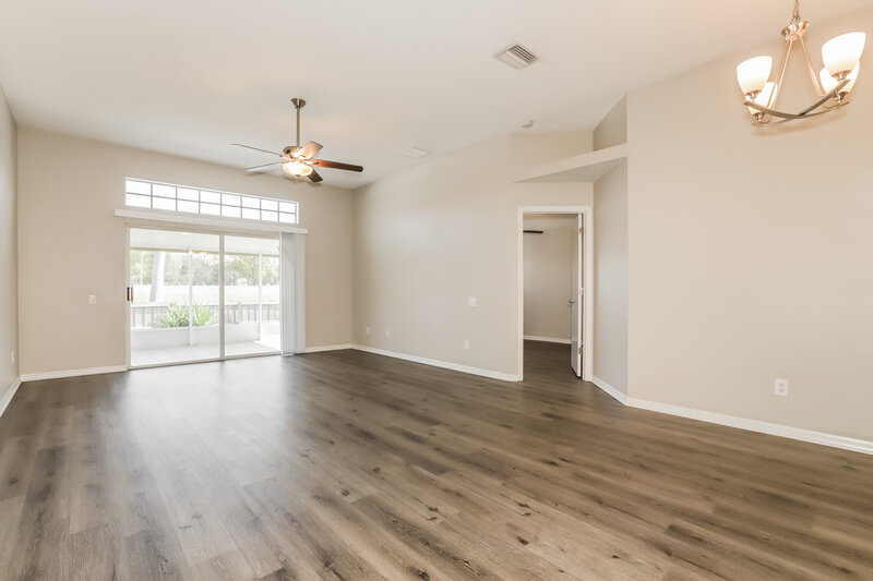 2,525/Mo, 12612 Early Run Ln Riverview, FL 33578 Living Room View