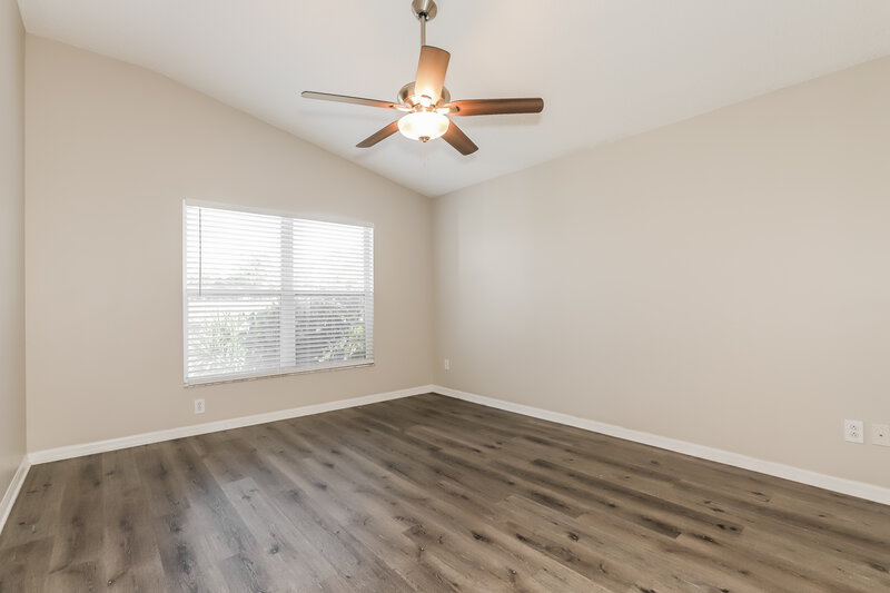 2,525/Mo, 12612 Early Run Ln Riverview, FL 33578 Main Bedroom View