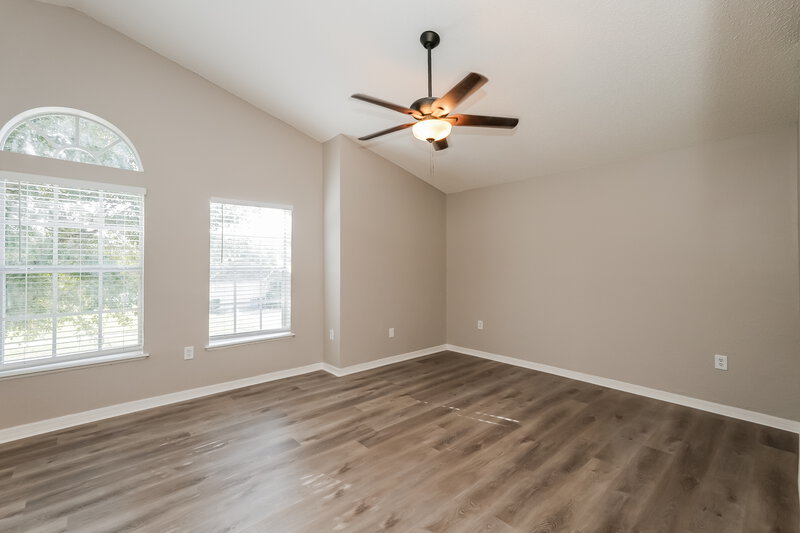 2,370/Mo, 30643 Birdhouse Dr Wesley Chapel, FL 33545 Main Bedroom View
