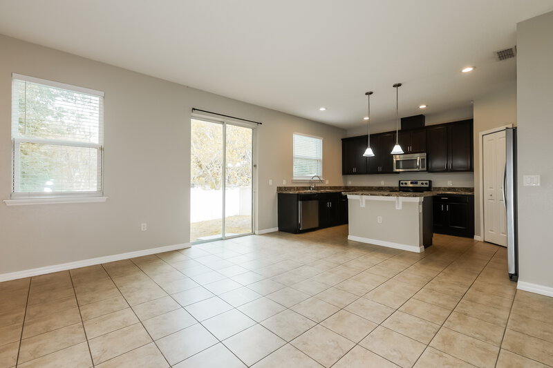 2,640/Mo, 1309 Canyon Oaks Dr Brandon, FL 33510 Living Room View