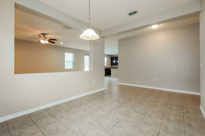 2,640/Mo, 1309 Canyon Oaks Dr Brandon, FL 33510 Dining Room View 2