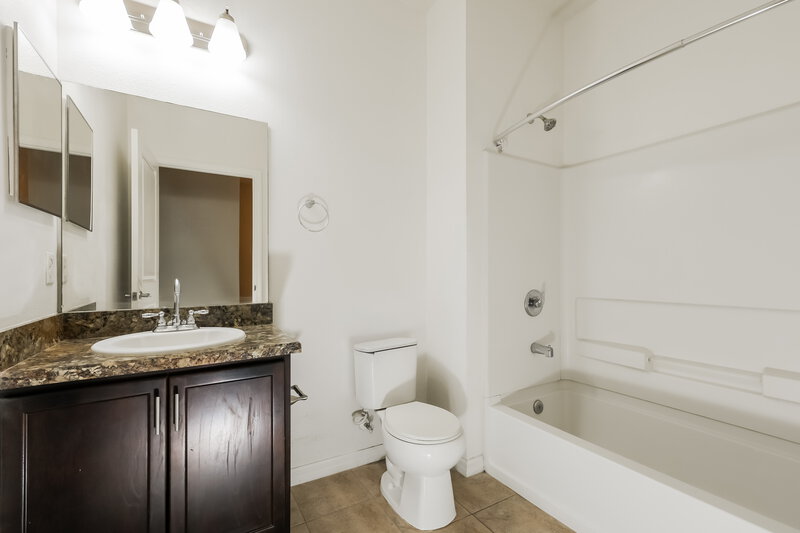 2,640/Mo, 1309 Canyon Oaks Dr Brandon, FL 33510 Bathroom View