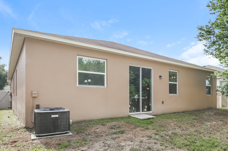 2,640/Mo, 1309 Canyon Oaks Dr Brandon, FL 33510 Rear View