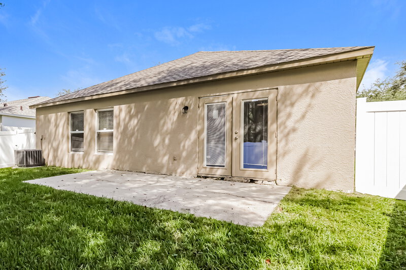 2,145/Mo, 25040 Hyde Park Blvd Land O Lakes, FL 34639 Rear View