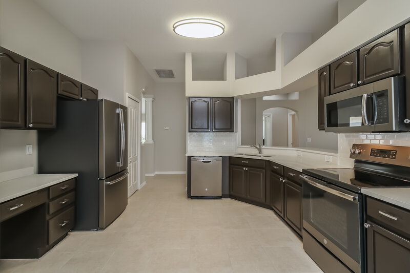 2,380/Mo, 11704 Pure Pebble Dr Riverview, FL 33569 Kitchen View