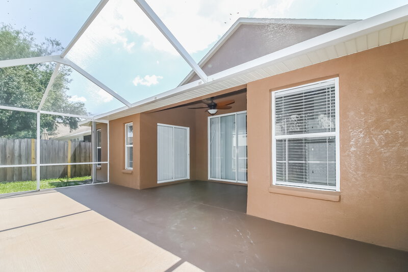 2,380/Mo, 11704 Pure Pebble Dr Riverview, FL 33569 Screen Porch View