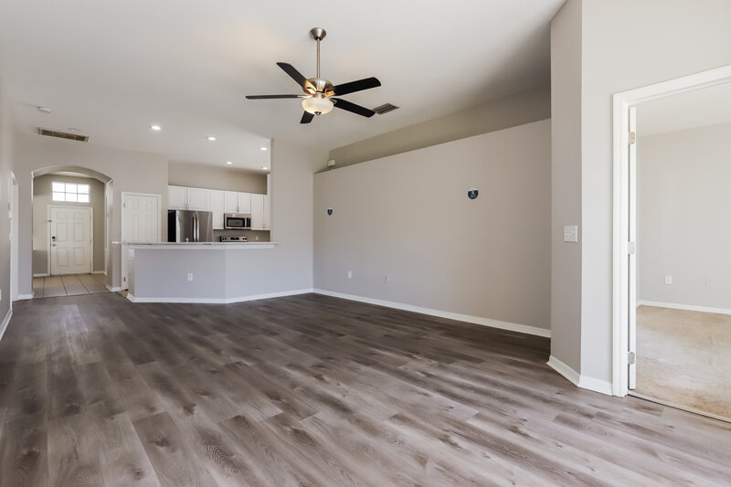 2,395/Mo, 427 Fern Gulley Dr Seffner, FL 33584 Living Room View 3