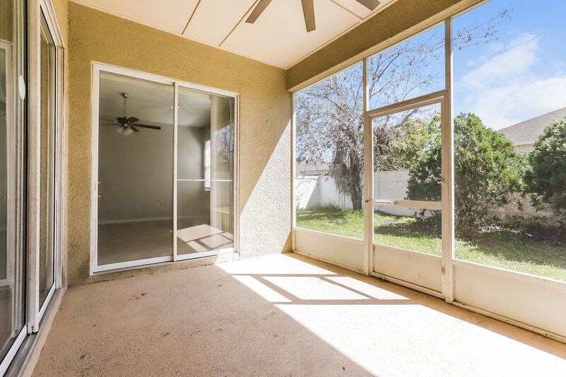 2,395/Mo, 427 Fern Gulley Dr Seffner, FL 33584 Sun Room View