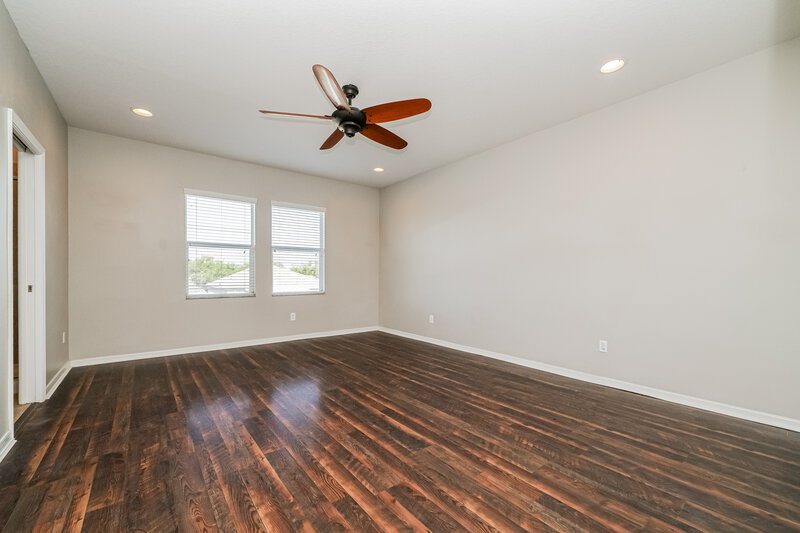 2,425/Mo, 908 Fern Leaf Drive Ruskin, FL 33570 Main Bedroom View