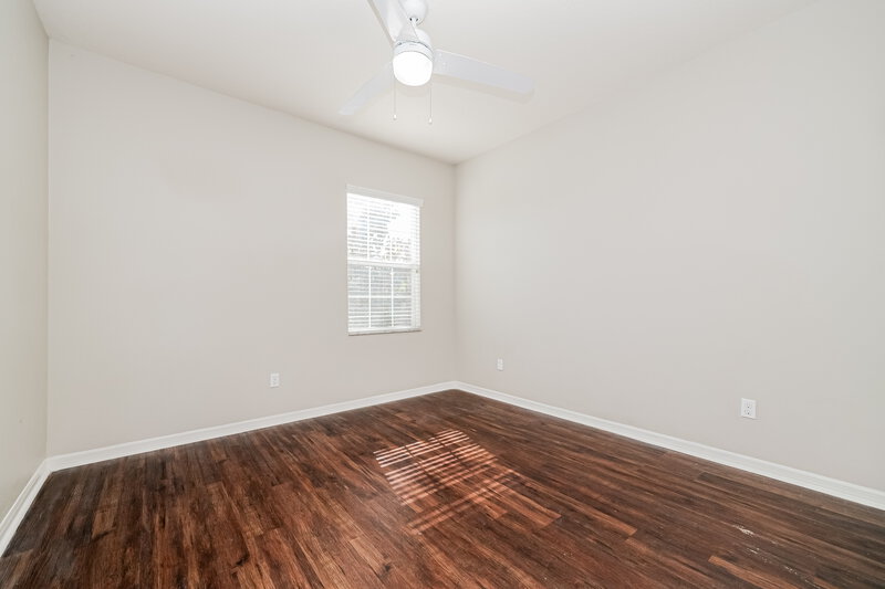 2,425/Mo, 908 Fern Leaf Drive Ruskin, FL 33570 Bedroom View