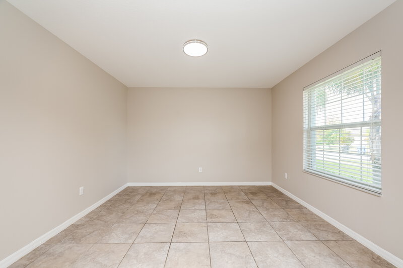2,475/Mo, 1625 Climbing Dayflower Dr Ruskin, FL 33570 Sitting Room View