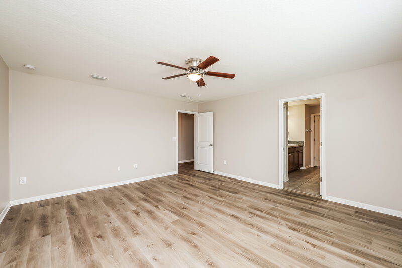 2,475/Mo, 1625 Climbing Dayflower Dr Ruskin, FL 33570 Main Bedroom View