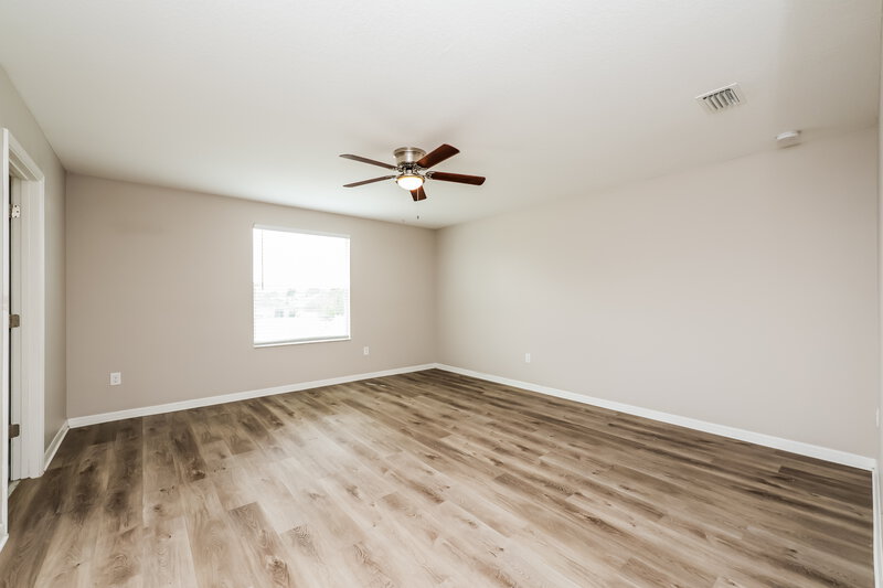 2,475/Mo, 1625 Climbing Dayflower Dr Ruskin, FL 33570 Main Bedroom View 2
