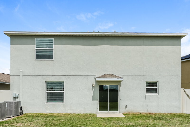2,475/Mo, 1625 Climbing Dayflower Dr Ruskin, FL 33570 Rear View