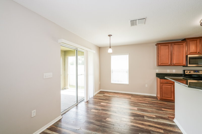 2,235/Mo, 7614 Maroon Peak Dr Ruskin, FL 33573 Breakfast Nook View