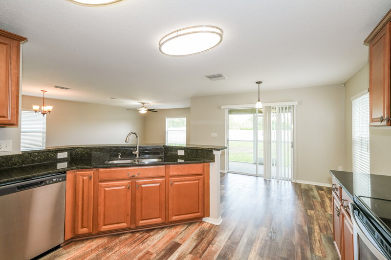 2,235/Mo, 7614 Maroon Peak Dr Ruskin, FL 33573 Kitchen View 2
