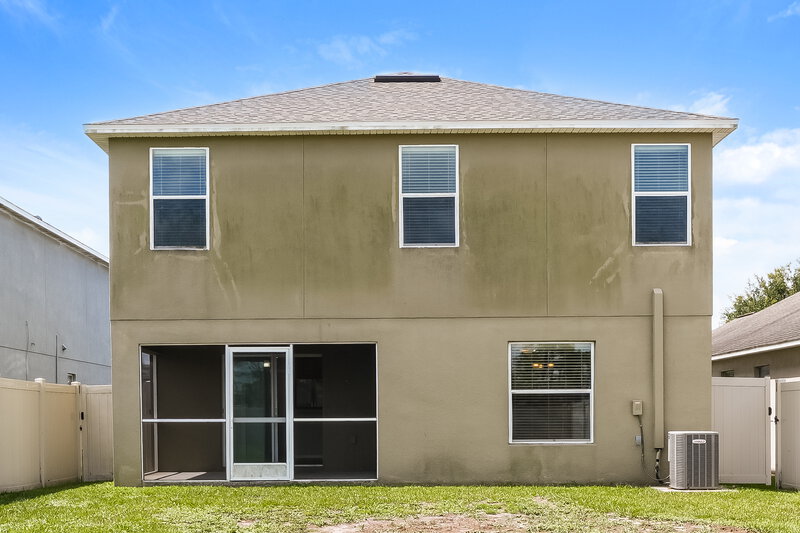 2,235/Mo, 7614 Maroon Peak Dr Ruskin, FL 33573 Rear View