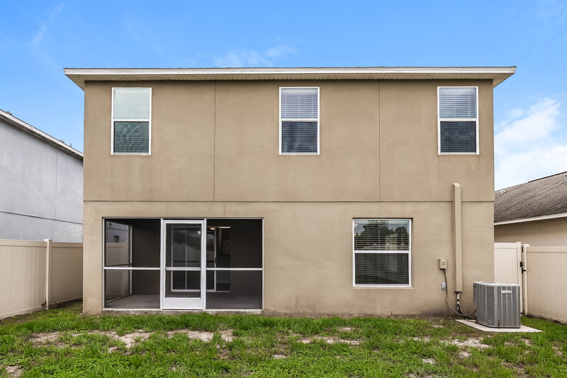 2,025/Mo, 7614 Maroon Peak Dr Ruskin, FL 33573 Rear View