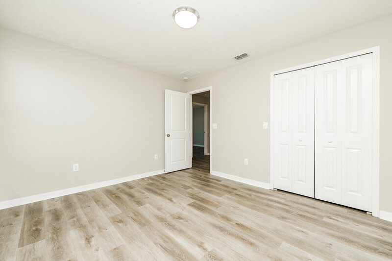 2,400/Mo, 8302 Cherry Branch Dr Ruskin, FL 33573 Bedroom View 2