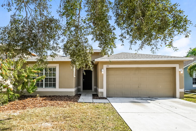 2,085/Mo, 1511 Alhambra Crest Dr Ruskin, FL 33570 External View