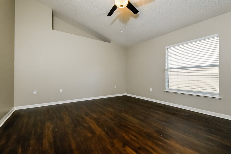 2,085/Mo, 1511 Alhambra Crest Dr Ruskin, FL 33570 Main Bedroom View