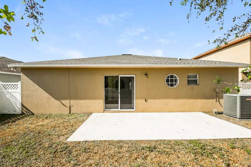 2,085/Mo, 1511 Alhambra Crest Dr Ruskin, FL 33570 Rear View