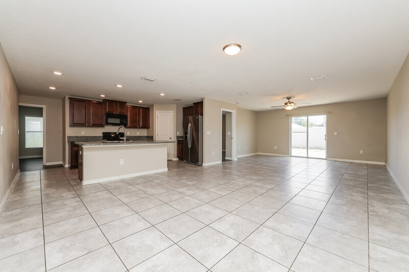 2,100/Mo, 1505 Climbing Dayflower Dr Ruskin, FL 33570 Living Room View 2