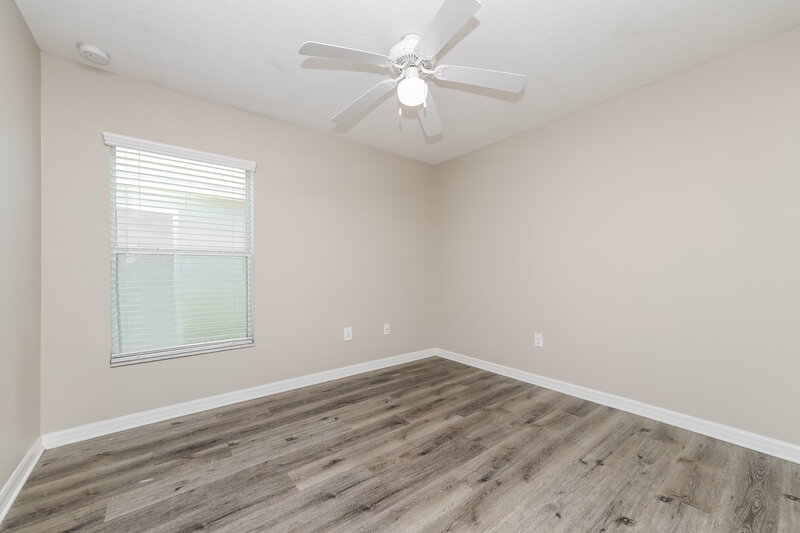 2,100/Mo, 1505 Climbing Dayflower Dr Ruskin, FL 33570 Bedroom View 5