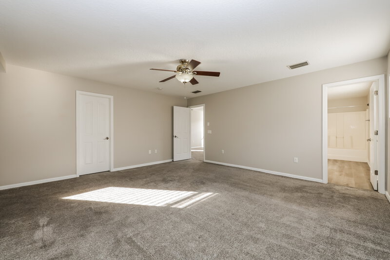 2,115/Mo, 10435 Frog Pond Dr Riverview, FL 33569 Main Bedroom View