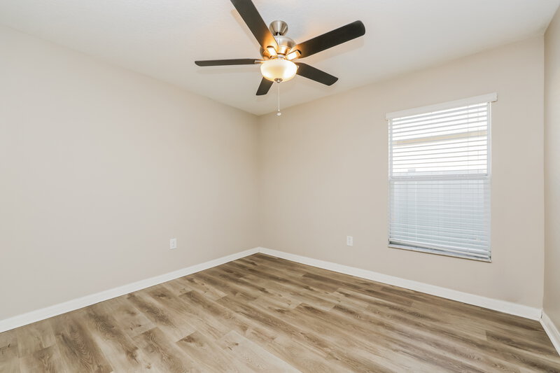 1,985/Mo, 15509 Caynor Ash Ln Ruskin, FL 33573 Bedroom View 4