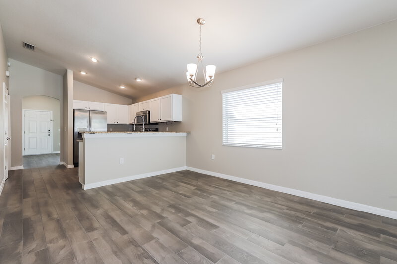 1,950/Mo, 1010 Chandler Snowden Ct Ruskin, FL 33570 Dining Room View