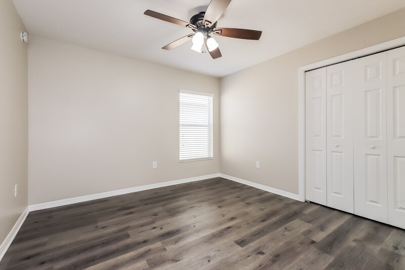 1,950/Mo, 1010 Chandler Snowden Ct Ruskin, FL 33570 Bedroom View