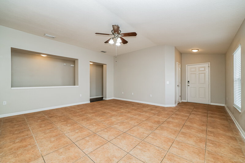 2,170/Mo, 10622 Boyette Creek Blvd Riverview, FL 33569 Living Room View