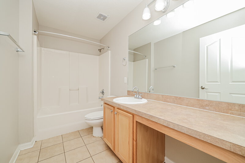 2,170/Mo, 10622 Boyette Creek Blvd Riverview, FL 33569 Bathroom View
