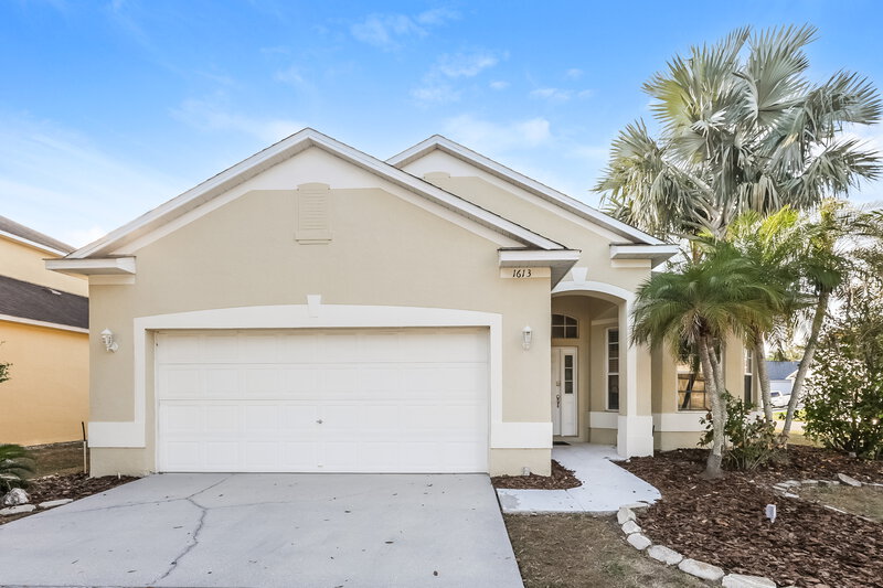 2,345/Mo, 1613 Wakefield Dr Brandon, FL 33511 External View