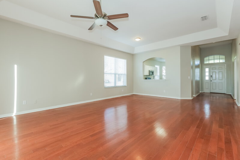 2,345/Mo, 1613 Wakefield Dr Brandon, FL 33511 Living Room View