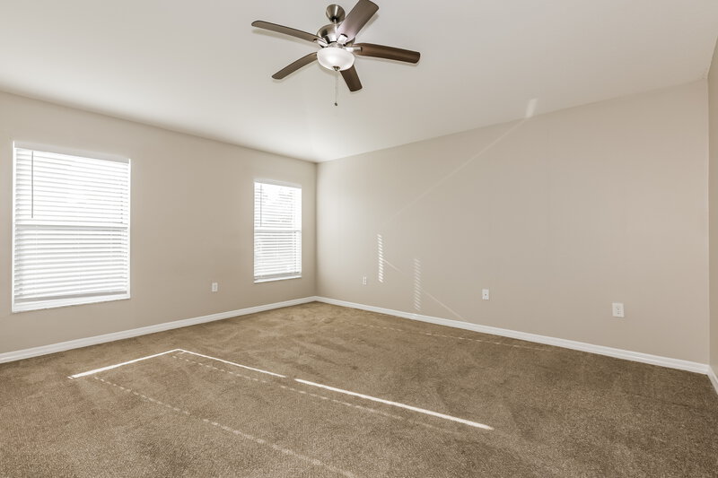 1,980/Mo, 7331 Lumber Port Drive Ruskin, FL 33573 Main Bedroom View
