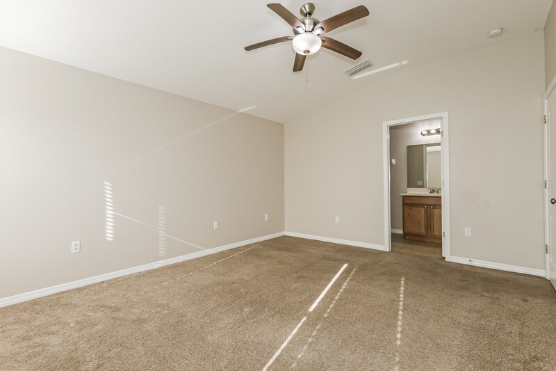 1,980/Mo, 7331 Lumber Port Drive Ruskin, FL 33573 Main Bedroom View 2