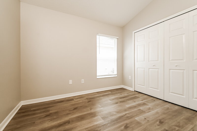 2,035/Mo, 6127 Skylarkcrest Dr Lithia, FL 33547 Bedroom View