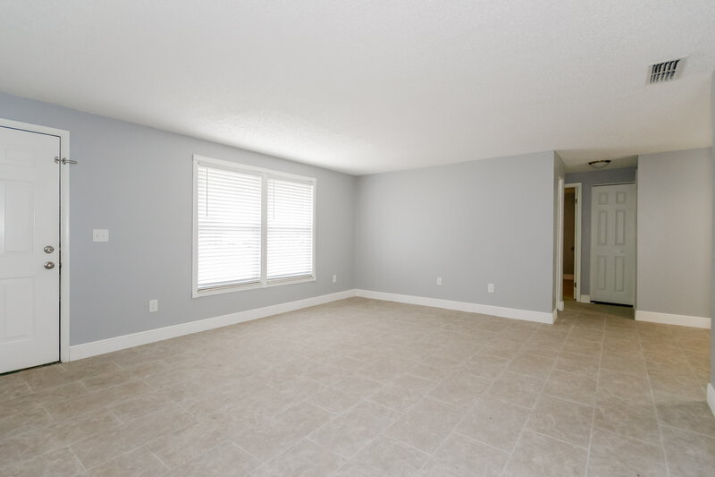 2,385/Mo, 506 Cedar Grove Dr Brandon, FL 33511 Living Room View