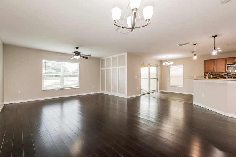 2,030/Mo, 7304 Lumber Port Dr Ruskin, FL 33573 Dining Room View 2