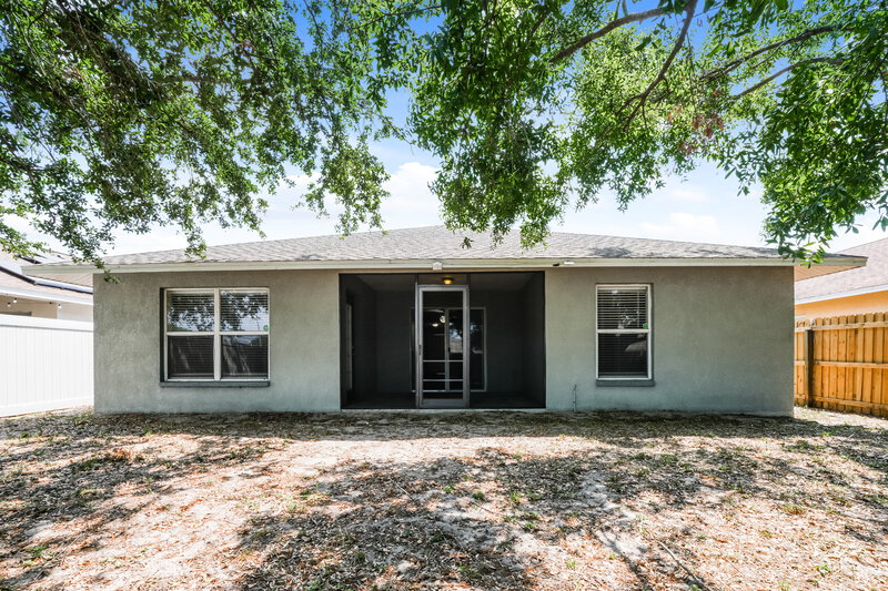 1,930/Mo, 1407 21st St SE Ruskin, FL 33570 Rear View