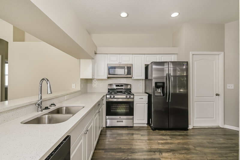 1,960/Mo, 6154 Kiteridge Dr Lithia, FL 33547 Kitchen View