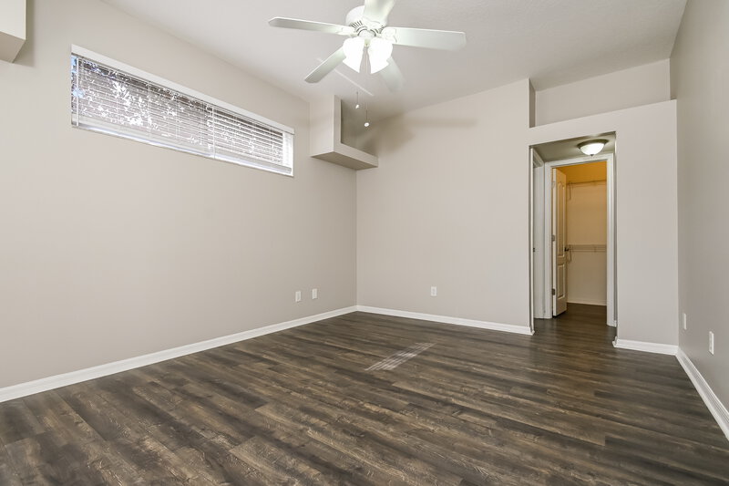 1,960/Mo, 6154 Kiteridge Dr Lithia, FL 33547 Main Bedroom View