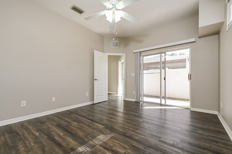 1,960/Mo, 6154 Kiteridge Dr Lithia, FL 33547 Main Bedroom View 2