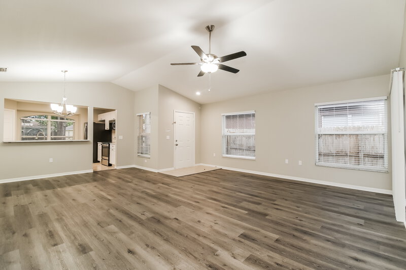2,505/Mo, 2412 Cattleman Dr Brandon, FL 33511 Living Room View 3