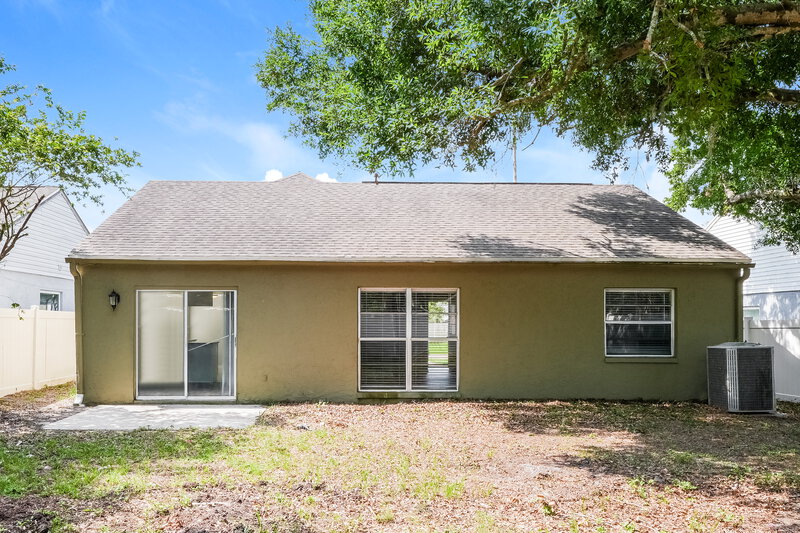 4,200/Mo, 1670 Palm Leaf Dr Brandon, FL 33510 Rear View