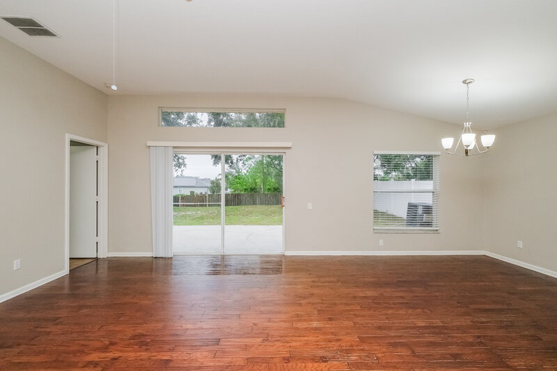 2,070/Mo, 10641 Egret Haven Ln Riverview, FL 33578 Living Room View 2