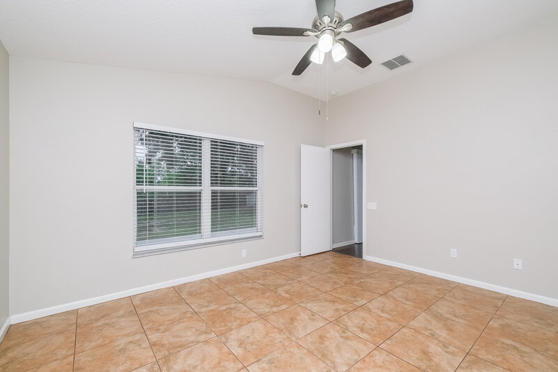 2,070/Mo, 10641 Egret Haven Ln Riverview, FL 33578 Main Bedroom View 2